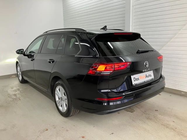 Volkswagen Golf Life Variant