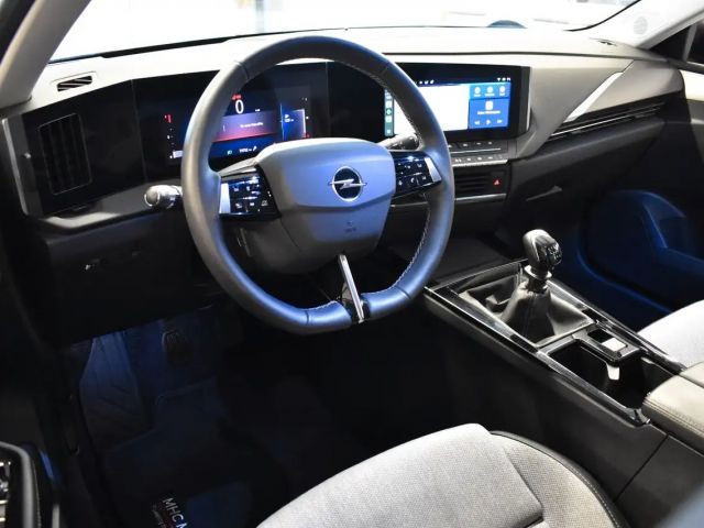 Opel Astra Elegance Sports Tourer