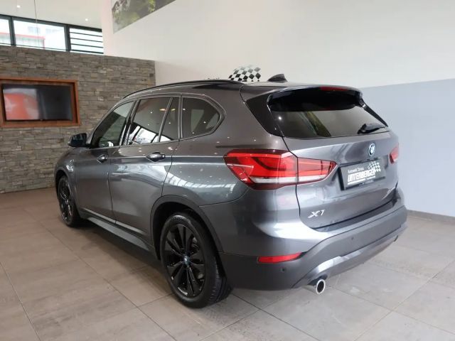 BMW X1 Advantage pakket xDrive25e