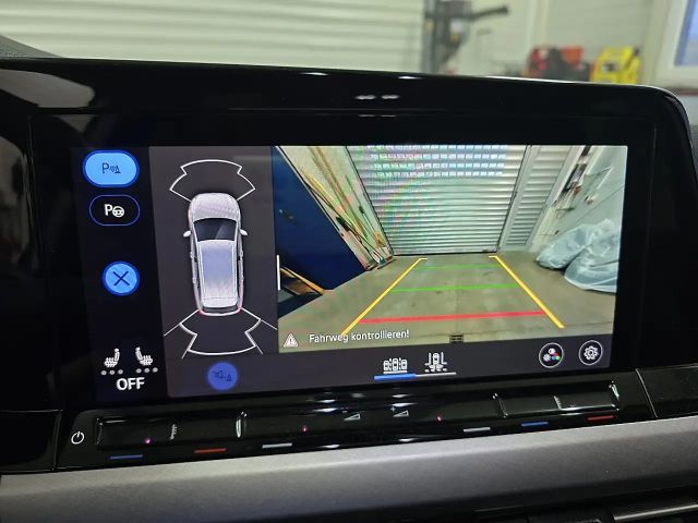 Volkswagen Golf Life Variant