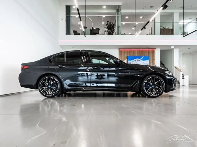 BMW 530 530e M-Sport Sedan xDrive