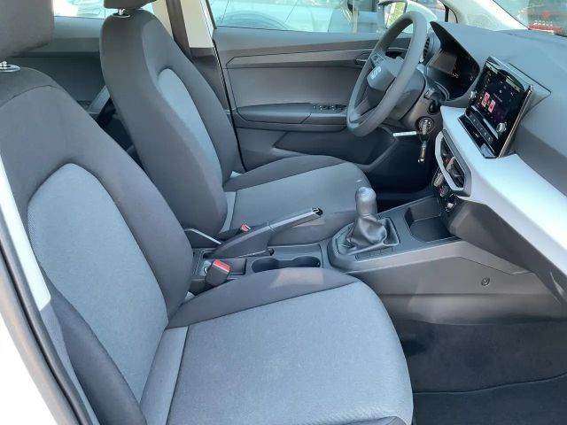 Seat Arona Reference