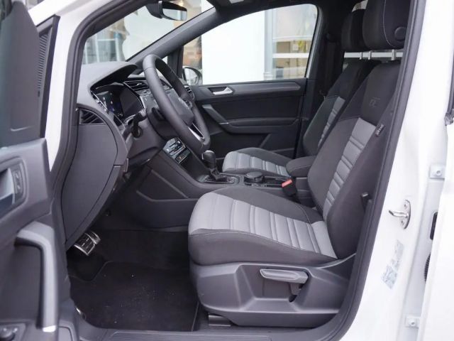 Volkswagen Touran 1.5 TSI DSG R-Line