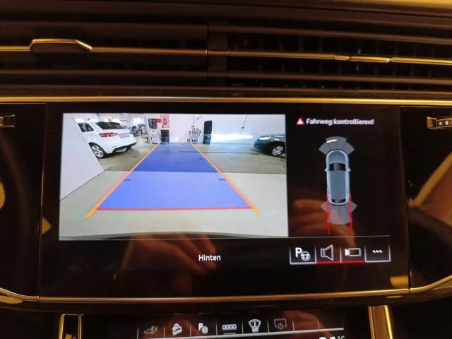 Audi Q8 55 TFSI Hybride Quattro