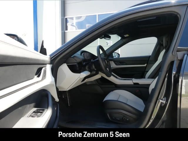 Porsche Taycan 4S Cross Turismo