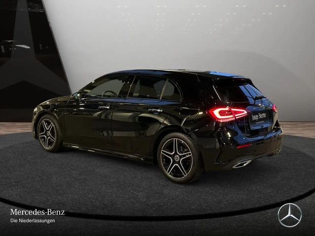 Mercedes-Benz A 180 AMG Line