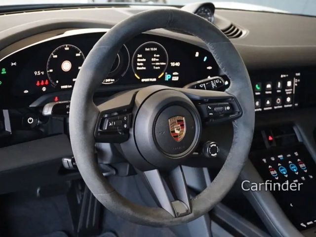 Porsche Taycan 4 Cross Turismo