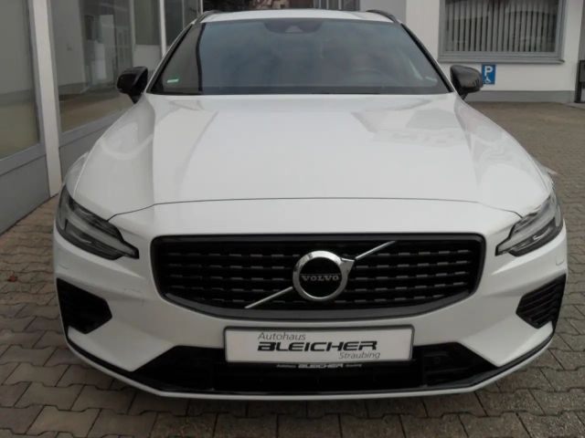 Volvo V60 AWD R-Design T8