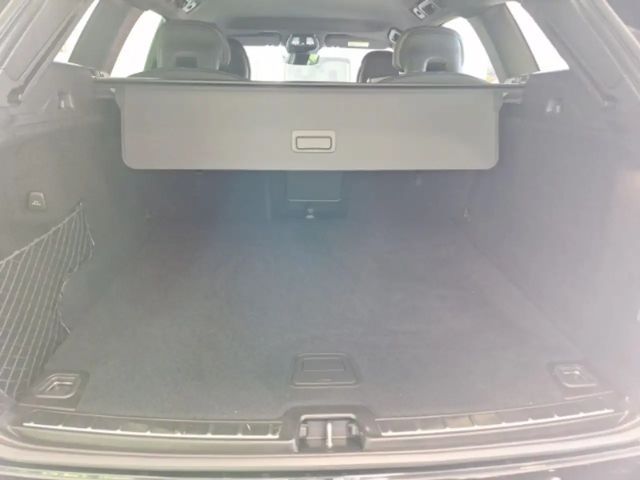 Volvo XC60 Dark Plus