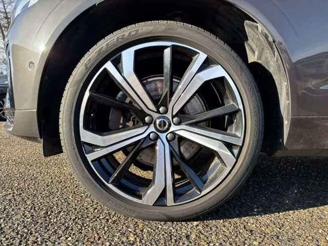 Volvo XC60 AWD R-Design