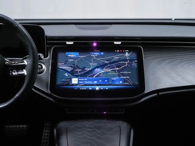 Mercedes-Benz E 200 AMG Line Sedan