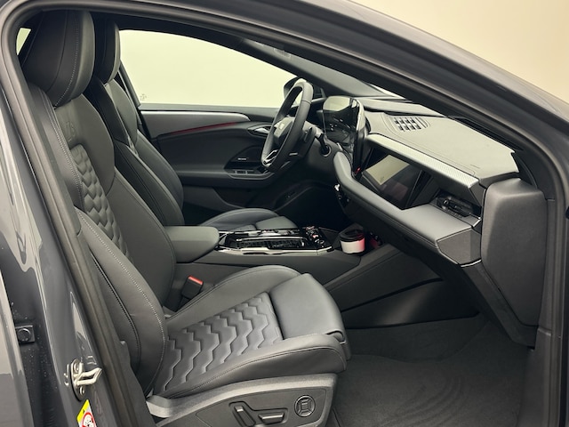 Audi A6 e-tron Avant Quattro