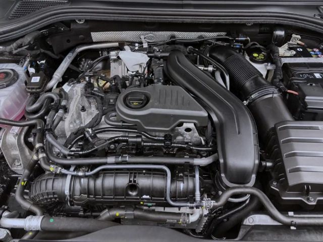 Volkswagen Passat 1.5 eTSI DSG Variant