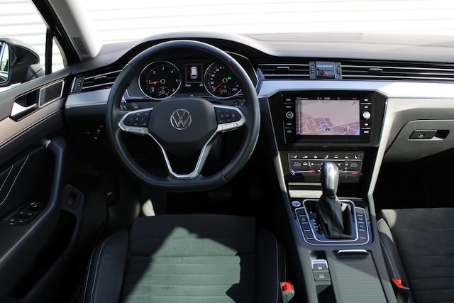 Volkswagen Passat 2.0 TDI IQ.Drive Variant