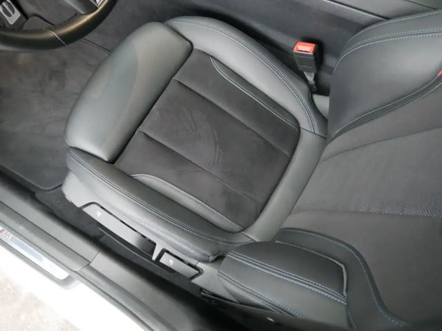 BMW 330 330e Sedan xDrive