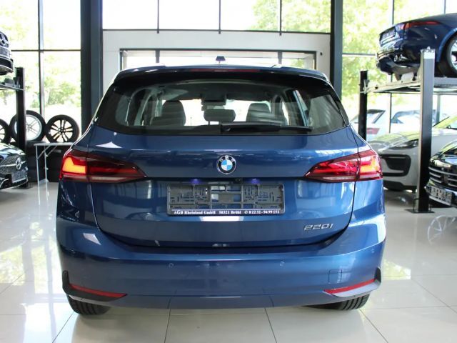 BMW 220 220i Active Tourer