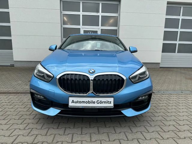 BMW 116 116i Sedan Sport Line