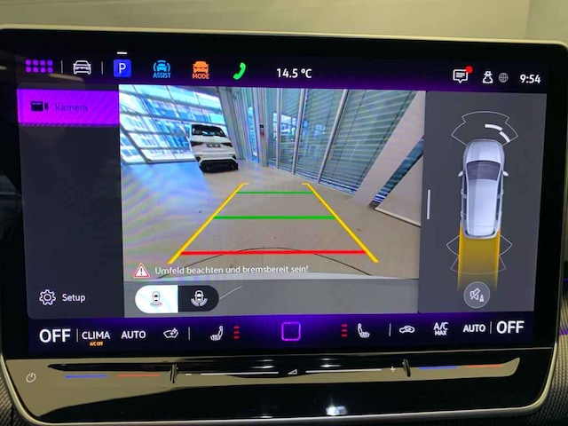 Volkswagen Golf IQ.Drive