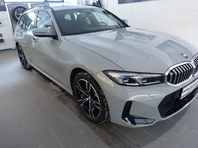 BMW 330 330e xDrive