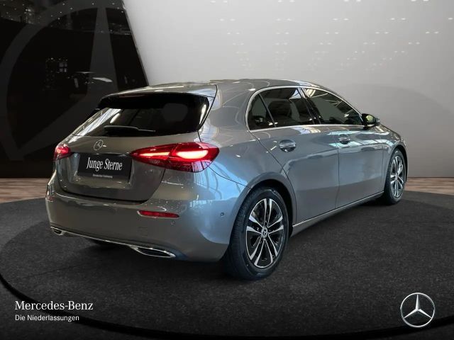 Mercedes-Benz A 220 4MATIC Progressive