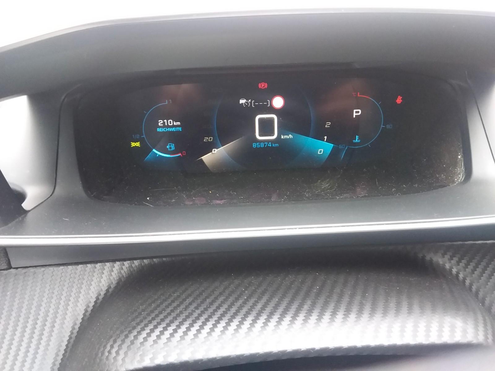 Peugeot 2008 Allure Pack BlueHDi EAT8