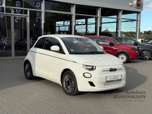 Fiat 500e +Rückfahrkam.+Klimaaut.+Sitzheizung Digitales Cock