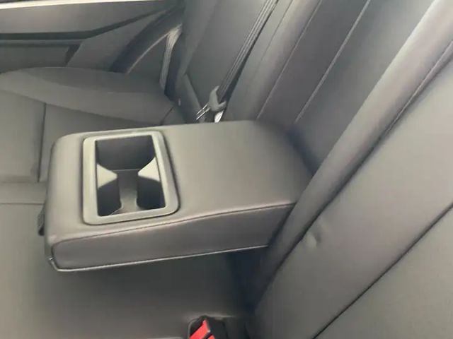 SsangYong Tivoli 2WD Sapphire