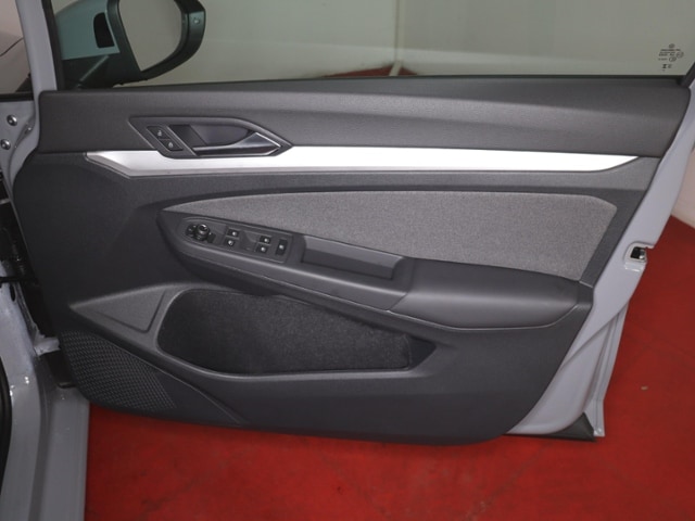 Volkswagen Golf 1.5TSI Rechtslenker 289,-ohne Anzahlung Navi ACC Kamera