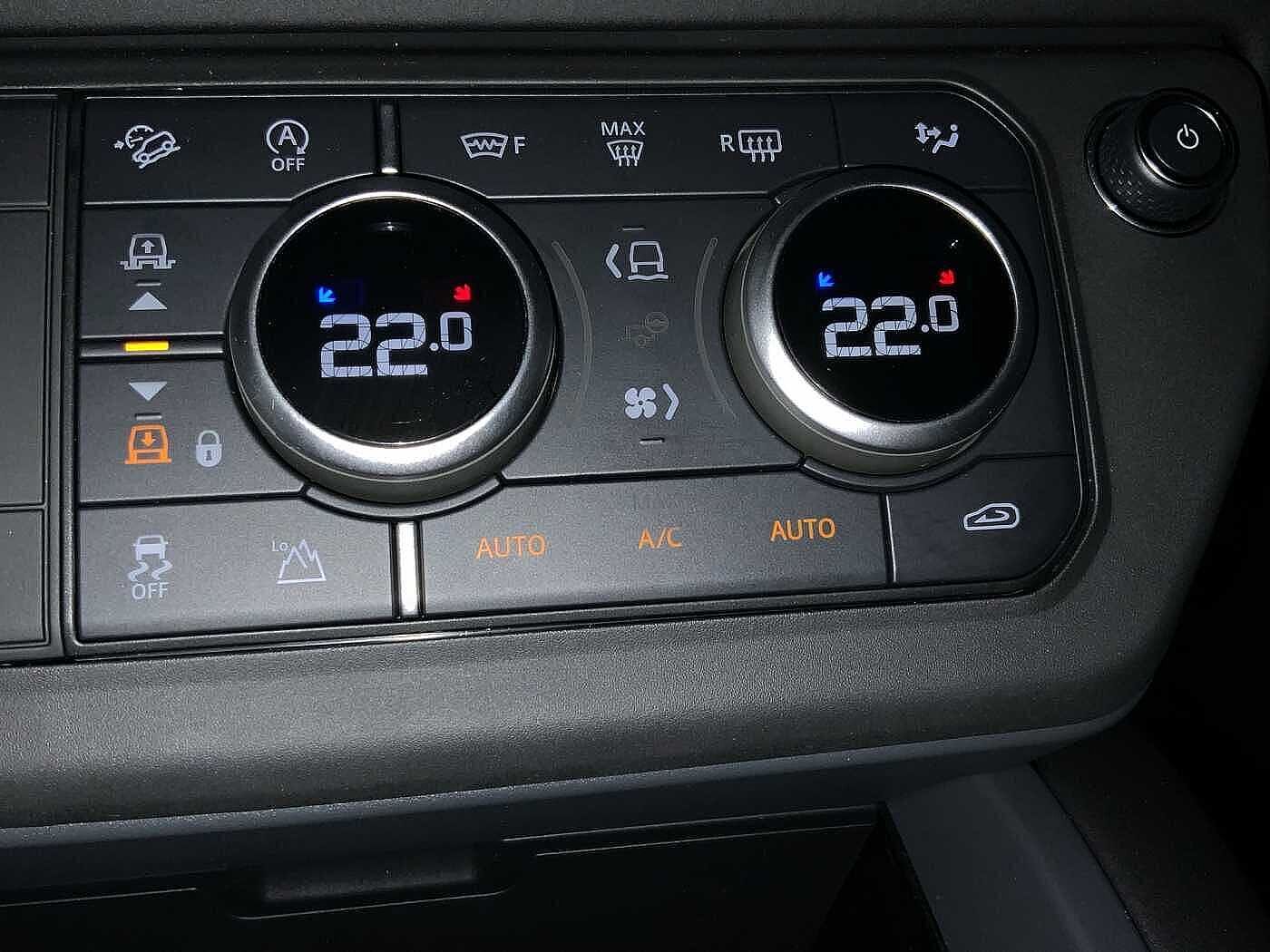 Land Rover Defender 110 Dynamic SE