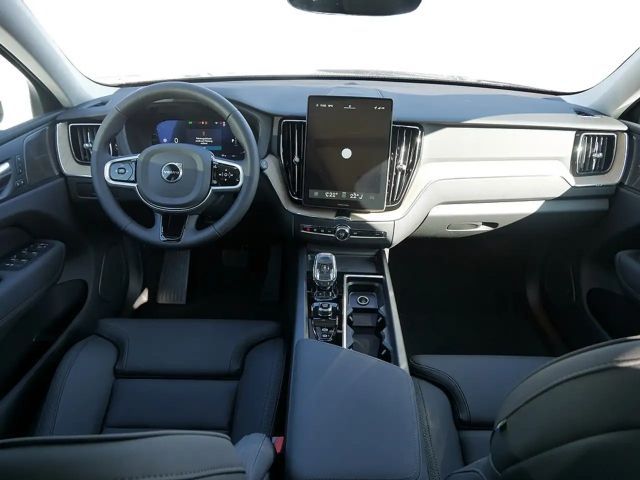 Volvo XC60 AWD Dark Plus