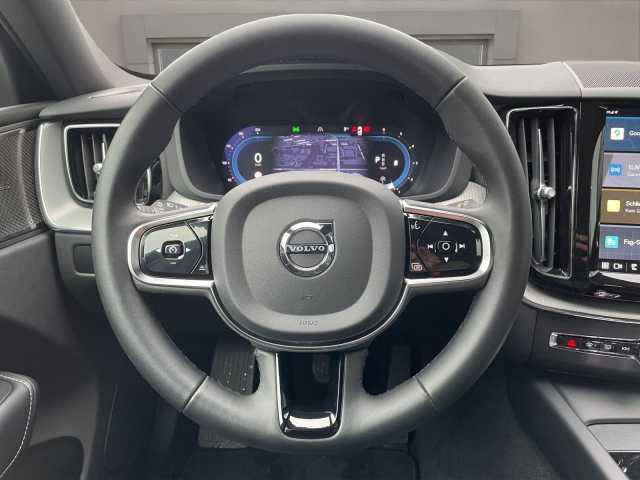 Volvo XC60 Business Dark Plus
