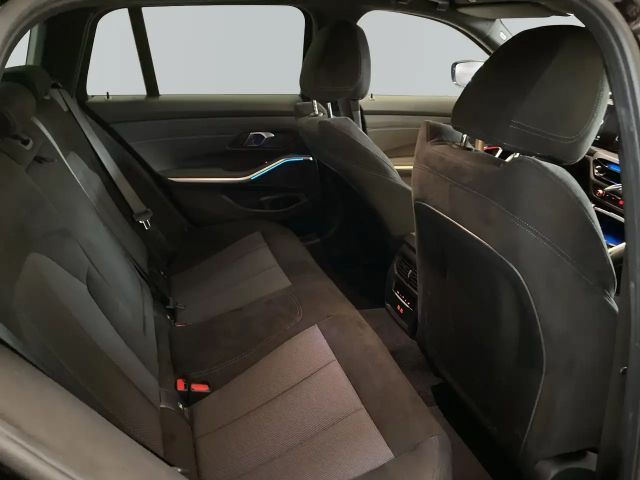 BMW 320 320i M-Sport Touring