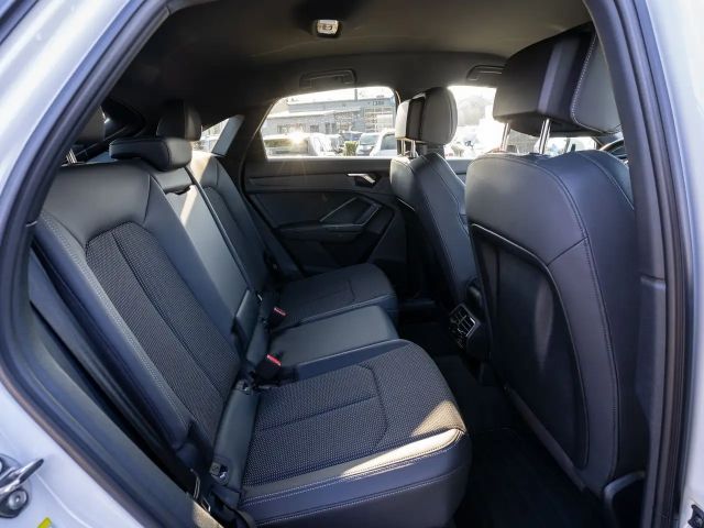 Audi Q3 35 TDI S-Line S-Tronic