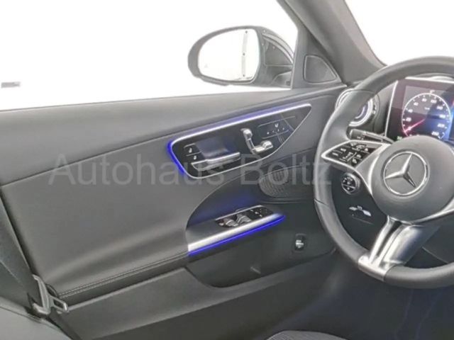 Mercedes-Benz C 200 Sedan