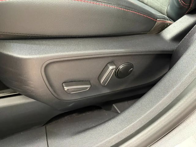 Ford Kuga Plug in Hybrid ST Line X