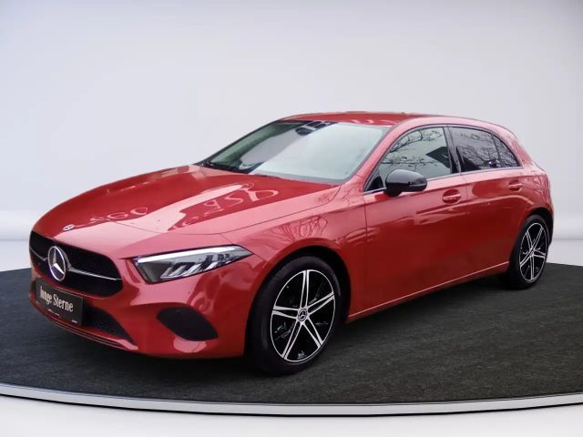 Mercedes-Benz A 180 Hatchback Progressive