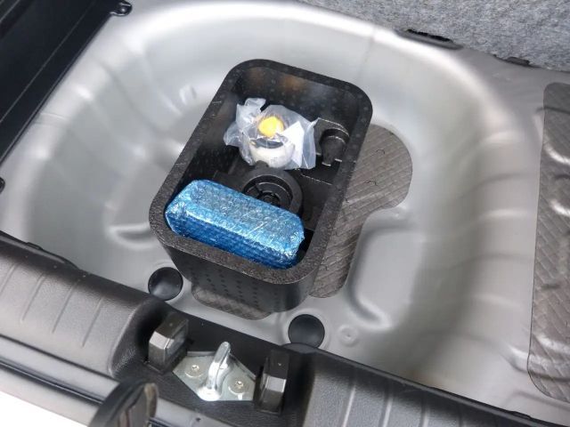 Hyundai i20 APPLE SHZ LHZ KAMERA TEMPOMAT