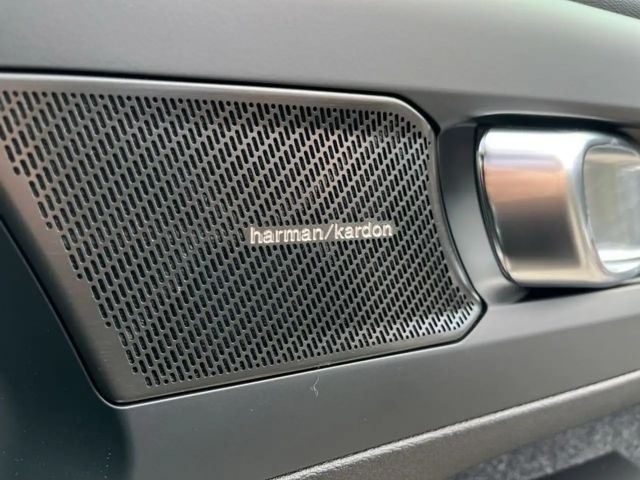 Volvo XC40 Dark Plus