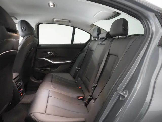 BMW 320 320d Sedan xDrive