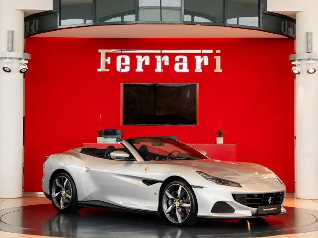 Ferrari Portofino M MagneRide*Nackenwärmer*Sitzbelüftung