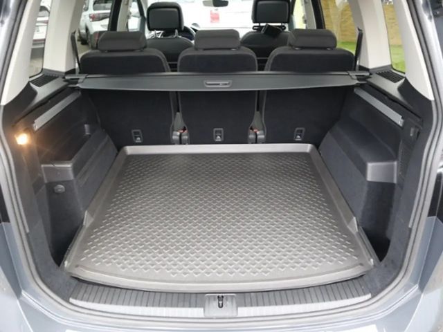 Volkswagen Touran 1.5 TSI DSG Highline