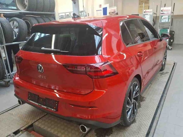 Volkswagen Golf 2.0 TSI DSG GTI