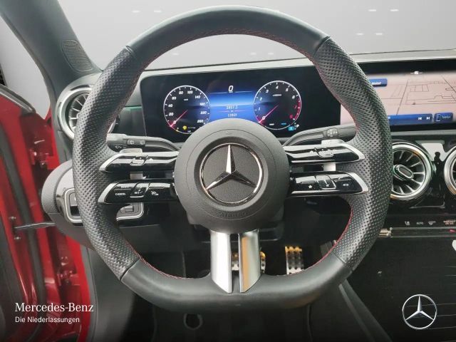 Mercedes-Benz A 250 4MATIC AMG Line