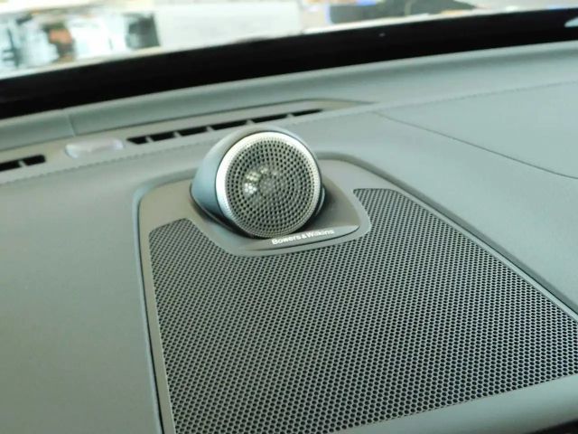 Volvo XC60 AWD Plus T8