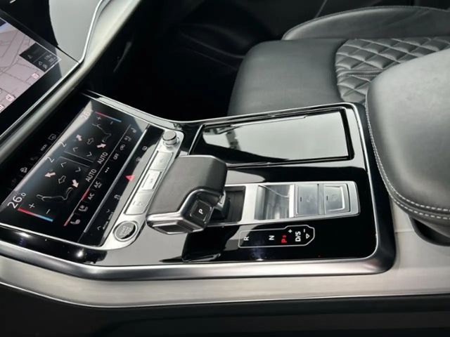 Audi Q8 55 TFSI Hybride Quattro S-Line