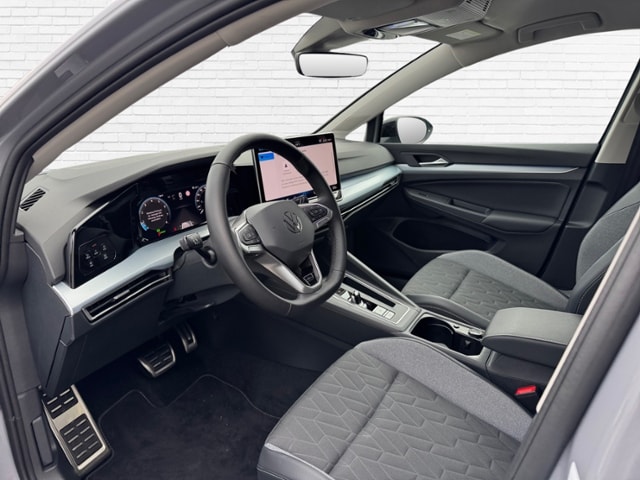 Volkswagen Golf 1.5 eTSI DSG