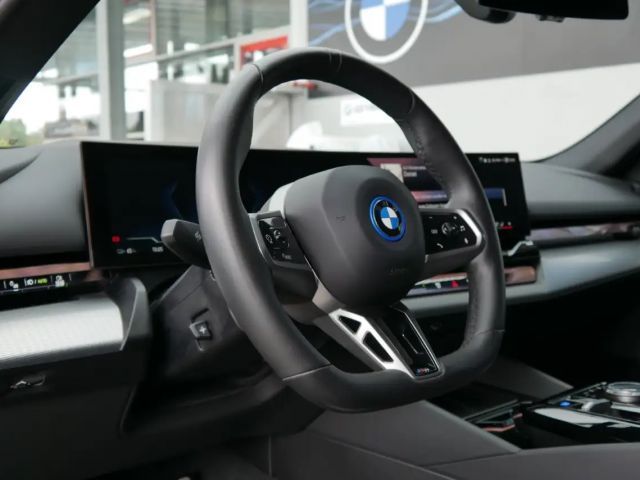BMW i5 eDrive40