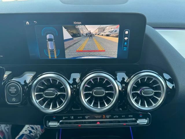 Mercedes-Benz GLA 200 AMG Line