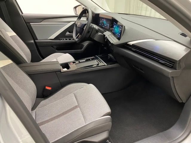 Opel Astra Business Elegance Sports Tourer