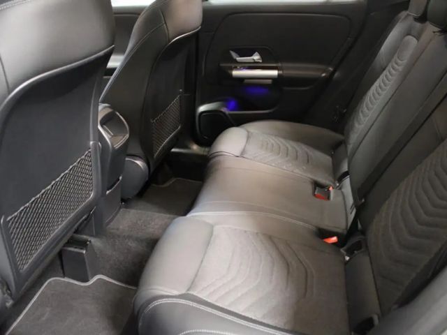 Mercedes-Benz GLA 200 Progressive